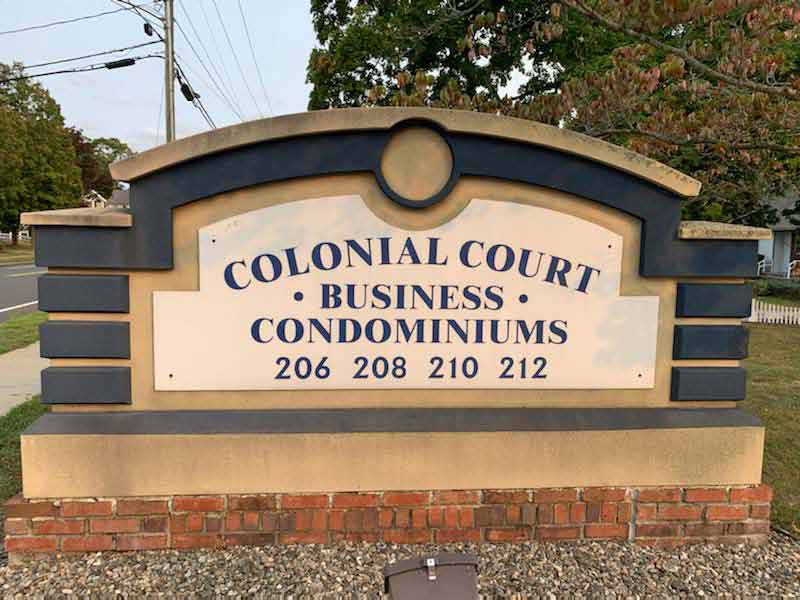 Colonial Court | Business Condominiums | 206 | 208 | 210 | 212 | Exterior of Office Building of The Law Offices of Michael H. Clinton, LLC